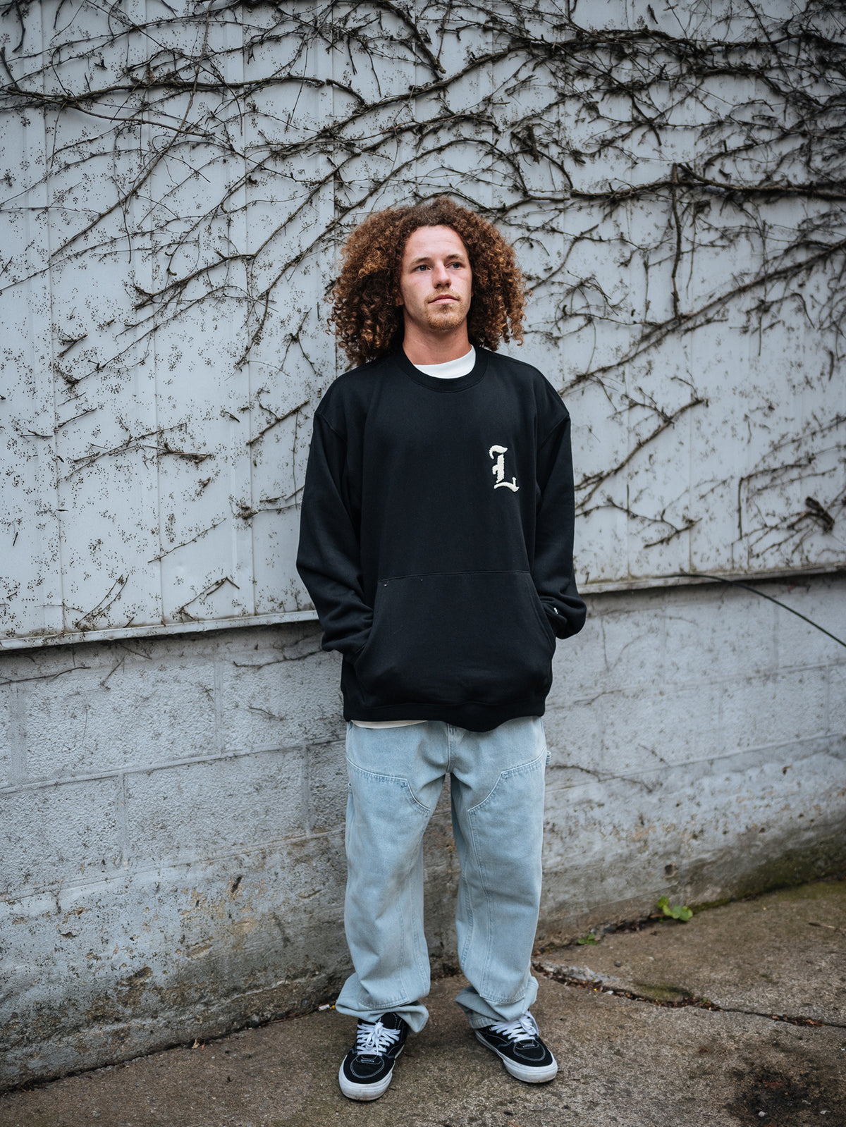 L POCKET CREWNECK BLACK 