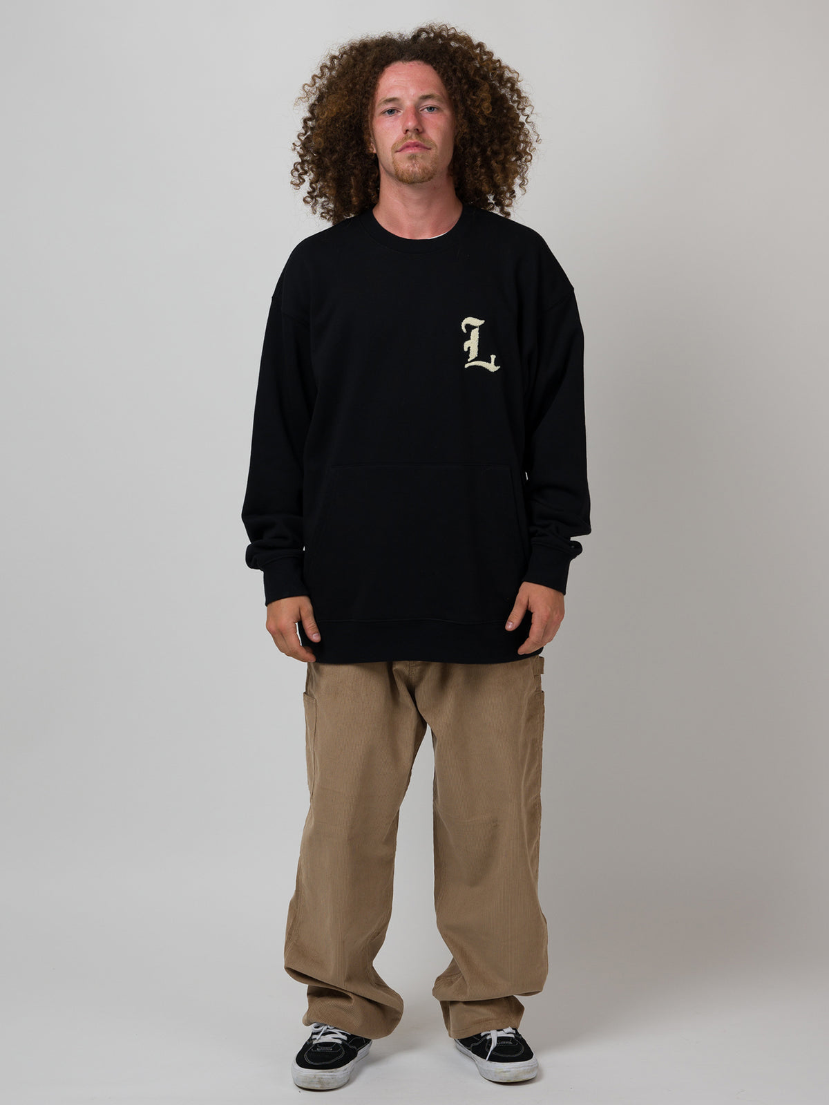 L POCKET CREWNECK BLACK 