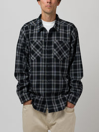 BASIC FLANNEL BUTTON UP SHIRT BLACK